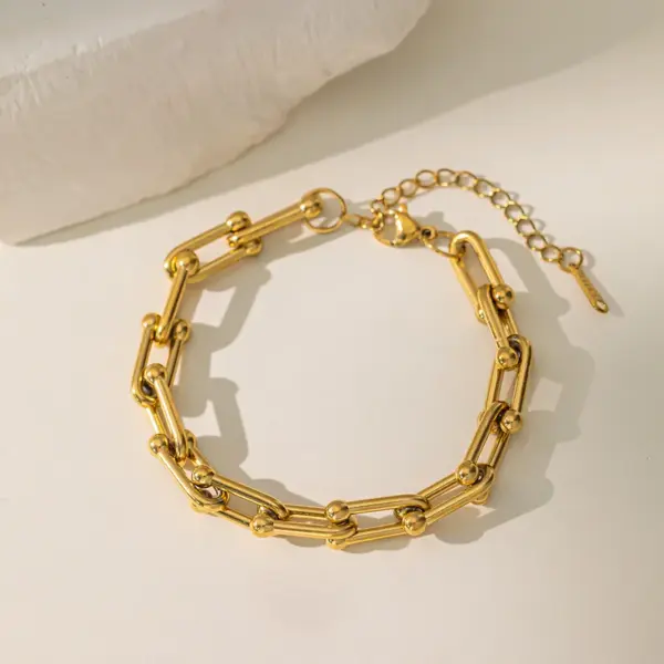 Wholesale PVD Coated Real Gold Plated U Shape 304 Stainless Steel Simple Style Waterproof Non Tarnish Bracelets Earrings Necklace