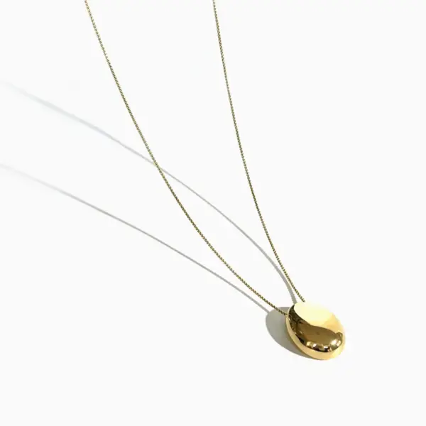Wholesale PVD Coated Real Gold Plated Oval Stainless Steel Basic Simple Style Waterproof Non Tarnish Pendant Necklace