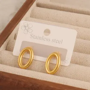 Gold / Average Size / Gold Style 179