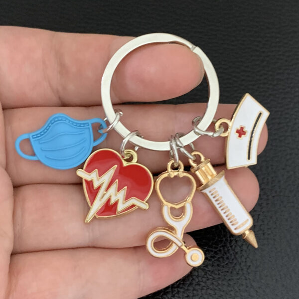 Wholesale Nurse Doctor Mask Keychain Medical and Ambulance Personnel Key Ring Syringe Syringe Syringe Stethoscope Keychain