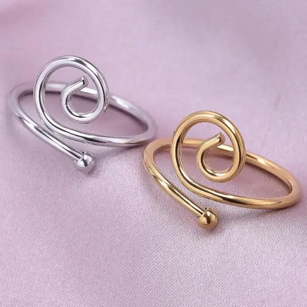 Wholesale Ion Plating (IP) Real Gold Plated 18K Gold Geometric Solid Color 304 Stainless Steel Simple Style Waterproof Non Tarnish Rings