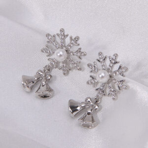 16. Silver Bells Snowflake