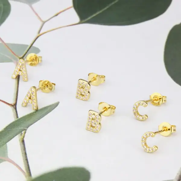 Wholesale Simple Inlaid Zirconium English Alphabet Earrings