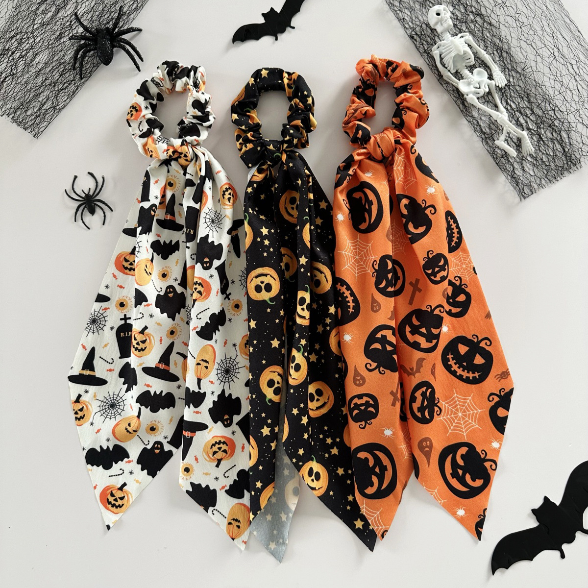 Wholesale Hot-selling ribbon hair tie, new style, funny pumpkin satin print, women's nytail scrunchie hair aessory