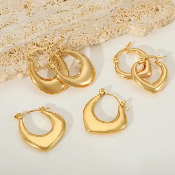 1 Pair Simple Style Irregular Geometric 304 Stainless Steel 18K Gold Plated Hoop Earrings