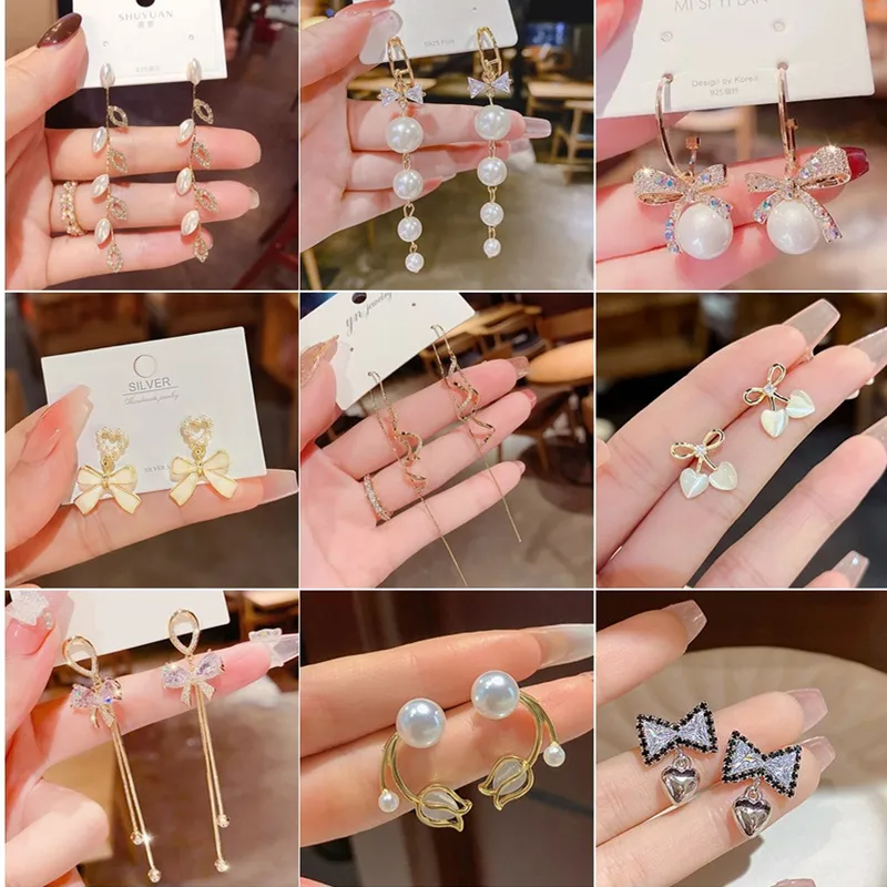Wholesale 1 Pair Elegant Geometric Plating Inlay Alloy Artificial Pearls Rhinestones Earrings