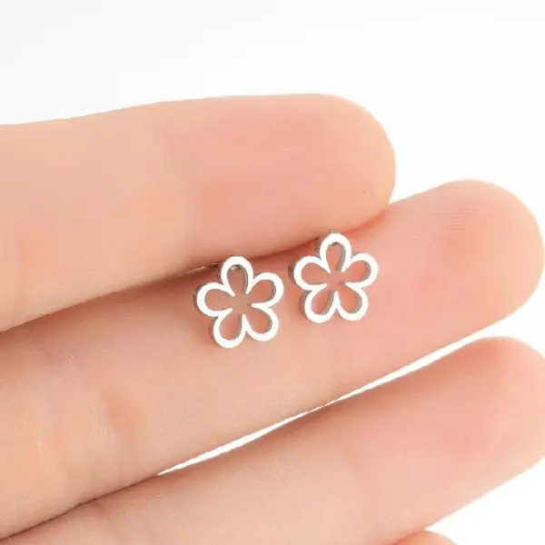 PVD Coated 18K Gold Real Gold Plated Flower 304 Stainless Steel Fashion Waterproof Non Tarnish Ear Studs