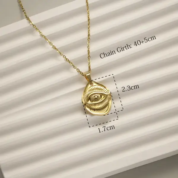 Wholesale 201 Stainless Steel 304 Stainless Steel Ferroalloy Moon Heart Shape Flower Electroplating Ion Plating (IP) Real Gold Plated Retro IG Style Waterproof Non Tarnish Gold Pendant Necklace