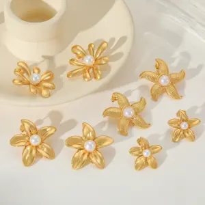 Wholesale 1 Pair Elegant Retro Artistic Geometric Flower Inlay 304 Stainless Steel Imitation Pearl 18K Gold Plated Ear Studs