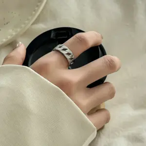 A30Y / Adjustable Opening