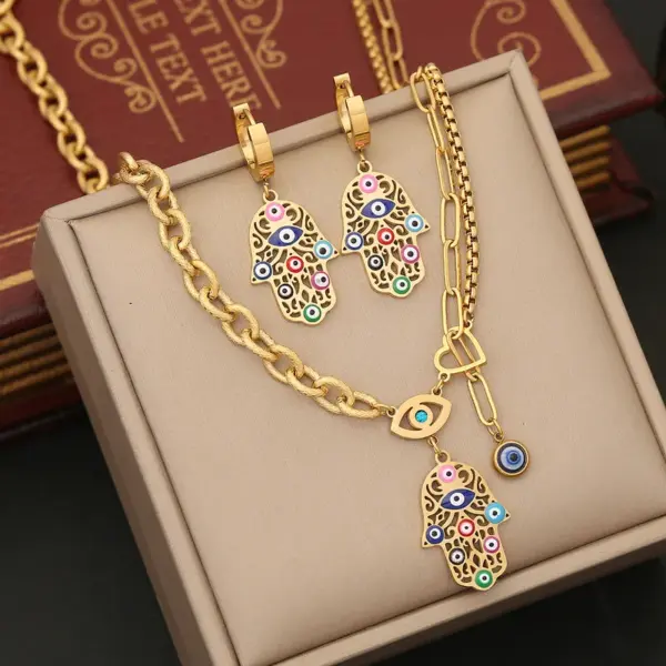 Wholesale PVD Coated 18K Gold Real Gold Plated Palm Stainless Steel Vintage Style Waterproof Non Tarnish 304 Stainless Steel Pendant Necklace