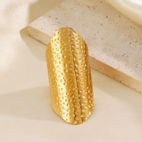 PVD Coated 18K Gold Plated Solid Color 304 Stainless Steel Simple Style Waterproof Non Tarnish Rings