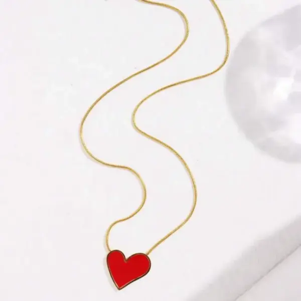 PVD Coated Real Gold Plated 18K Heart Shape Stainless Steel Simple Style Classic Waterproof Non Tarnish 304 Pendant Necklace