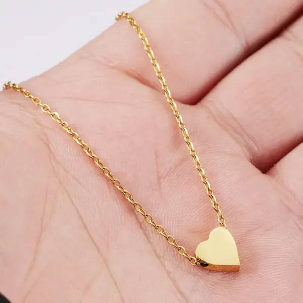 PVD Coated 18K Gold Real Plated Customization Laser Engraving Heart Shape Stainless Steel Basic Simple Style Classic Waterproof Non Tarnish 304 Pendant Necklace