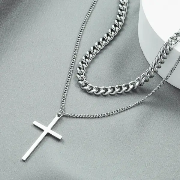 PVD Coated 18K Gold Plated Cross 304 Stainless Steel Fashion Waterproof Non Tarnish 304 Stainless Steel Pendant Necklace