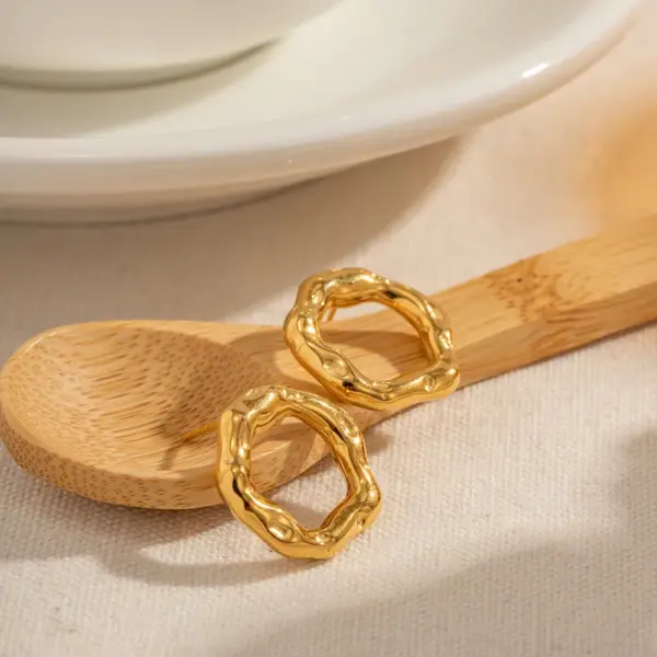 Wholesale 304 Stainless Steel Geometric PVD Coated 18K Real Gold Plated Real Gold Plated 18K Gold Basic Simple Style Waterproof Non Tarnish Gold Ear Studs