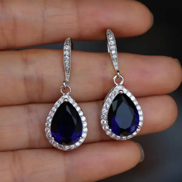 Wholesale Fashion Full Water Drop Shaped Zircon Copper Earrings Wholesale