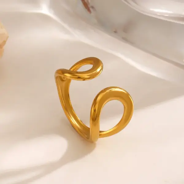 Wholesale Ion Plating (IP) 18K Gold Plated Solid Color 304 Stainless Steel Simple Style Classic Style Waterproof Non Tarnish Open Rings