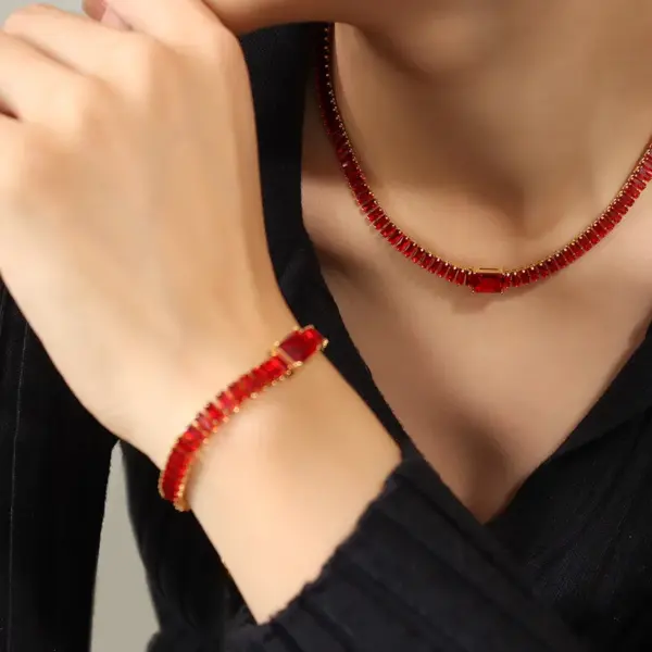 oly-fca4fa700c9167b014144a70c06534cc Wholesale PVD Coated Real Gold Plated Solid Color Titanium Steel Fashion Waterproof Non Tarnish Bracelets Necklace