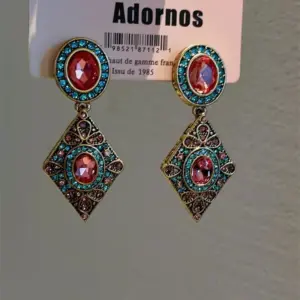 130# Silver Needle-Gold-Red