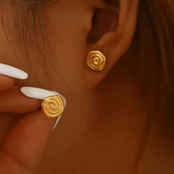 Wholesale Elegant Spiral Rose Gold Plated Stainless Steel Stud Earrings For Women Fashionable Minimalist High-End Feel Casual Chic