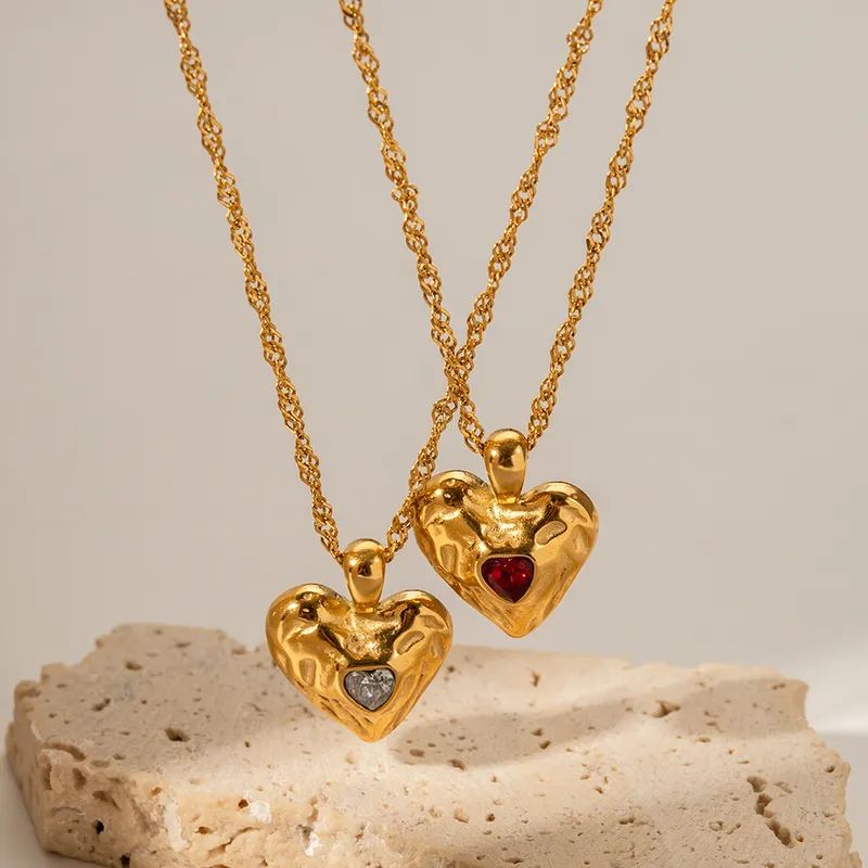 Wholesale 304 Stainless Steel Heart Shape PVD Coated Zircon 18K Gold Plated Real Gold Plated Simple Style Waterproof Non Tarnish Plating Gold Pendant