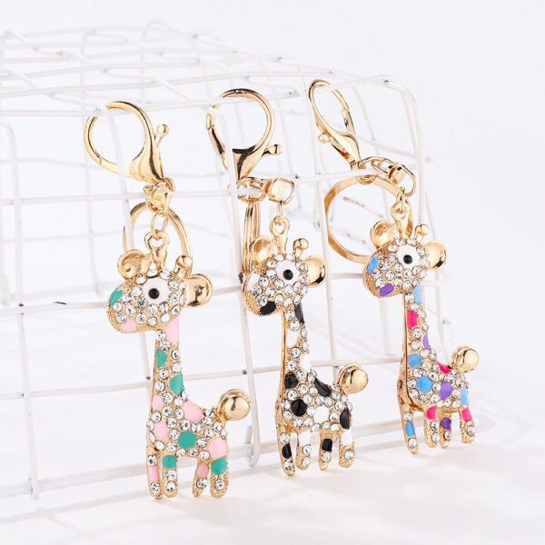 Wholesale Korean Creative Giraffe Keychain Cute Metal Bag Pendant Women's Crystal Diamond Small Animal Small Gift
