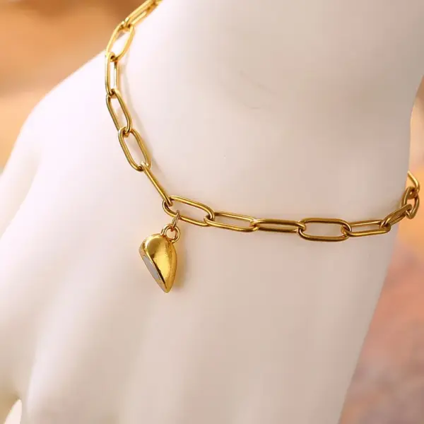 1 Pair (2pcs) 18K Gold Plated 304 Stainless Steel Magnetic Heart Bracelet For Couples, Heart Pendant Bracelet, Couple Heart Bracelet, Couple Style Love Bracelet, Friendship Heart Bracelet, Heart Jewelry, Christmas Gift For Boyfriend, Birthday Gift