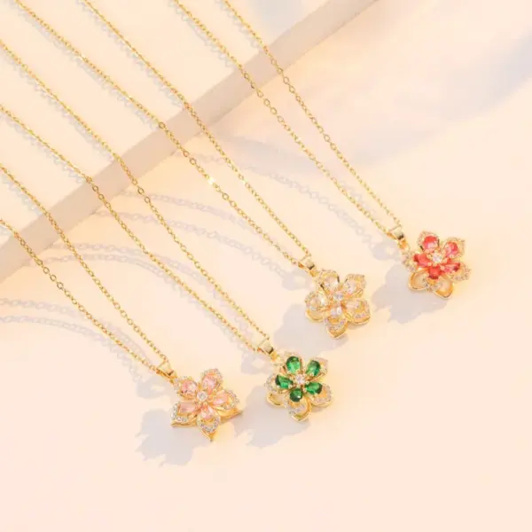 Wholesale Fashionable Titanium Steel Flower Necklace Rotatable Bohemian Style Women's Luxury Aesthetic Lockbone Chain Jewelry Accessory