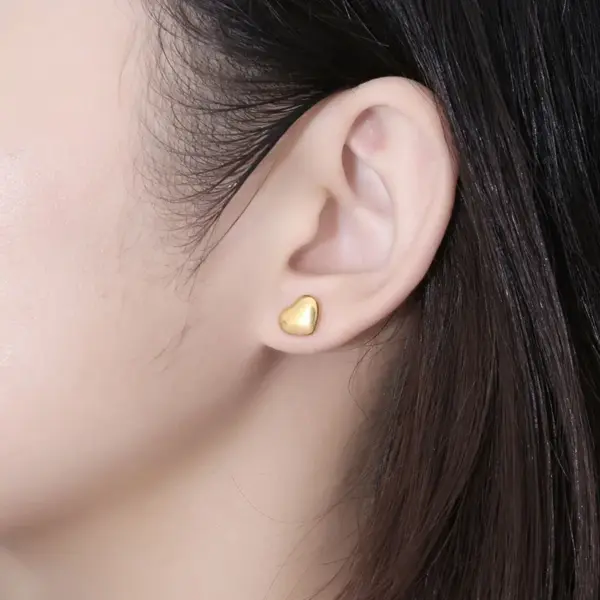 Wholesale 1 Piece Simple Style Heart Shape Plating 304 Stainless Steel Ear Studs