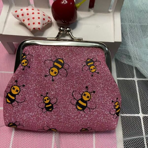 Wholesale Little Bee Iron Buckle Clip Coin Purse