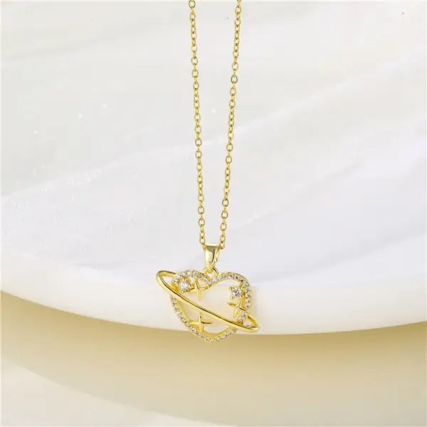 Water Plating Vacuum Plating Real Gold Plated 18K Gold Christmas Tree Heart Shape Flower 304 Stainless Steel Titanium Steel Korean Style Waterproof Non Tarnish 201 Stainless Steel Pendant Necklace