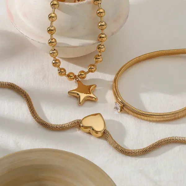 Wholesale Stainless Steel Geometric Exaggerated Style Trendy Pendant Necklace For Women, Unique Hip-Hop Fashion High-Quality Non-Fading Jewelry Wholesale