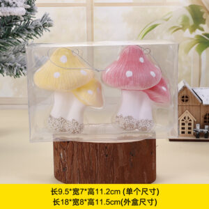 Flocked mushrooms (two per box)
