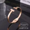 Wholesale 304 Stainless Steel Geometric Solid Color PVD Coated Real Gold Plated Modern Style British Style Waterproof Non Tarnish Plating Rose Gold Gold Silver Bangle