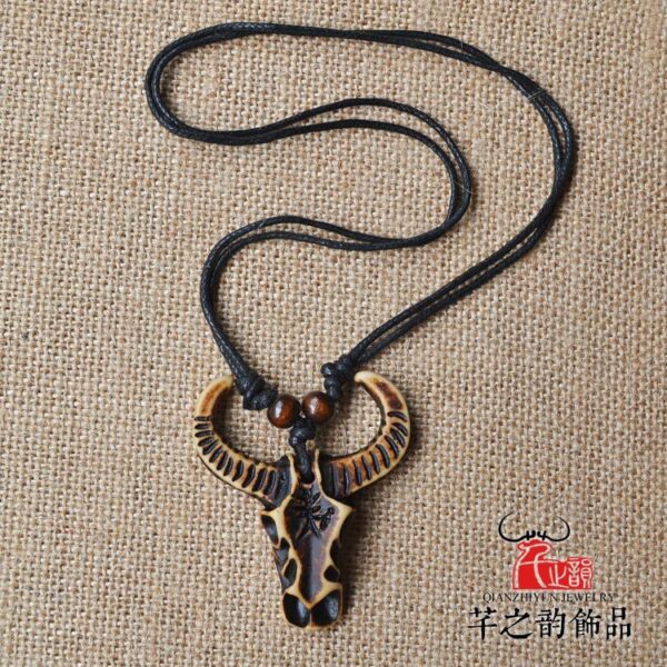 Wholesale Imitation Yak Tribal Necklace Niutou Niujiao Pendant Pendant Wa Tourism Memorial Jewelry Factory