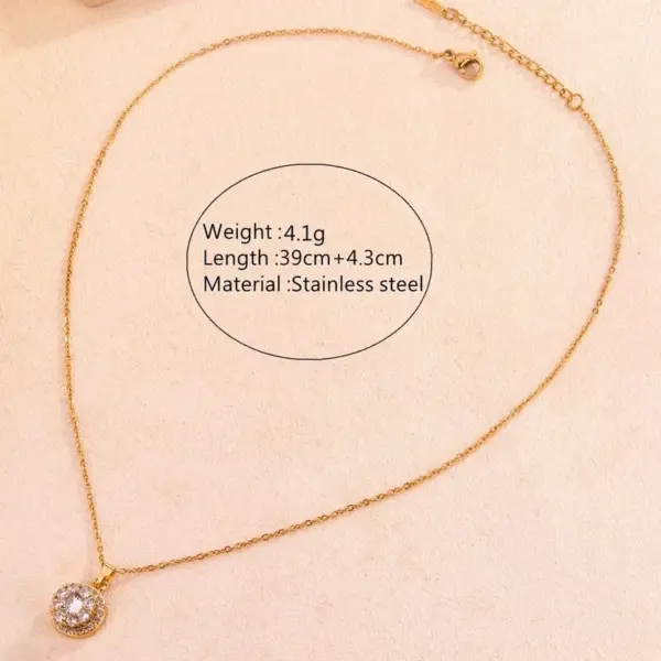 304 Stainless Steel Plastic Glass Round Christmas Hat Christmas Tree Electroplating Ion Plating (IP) Glass 18K Real Gold Plated Golden Plated Casual Christmas Streetwear Waterproof Non Tarnish Conventional Connection Pendant Necklace Necklace