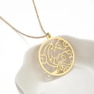 Moon Necklace / Gold