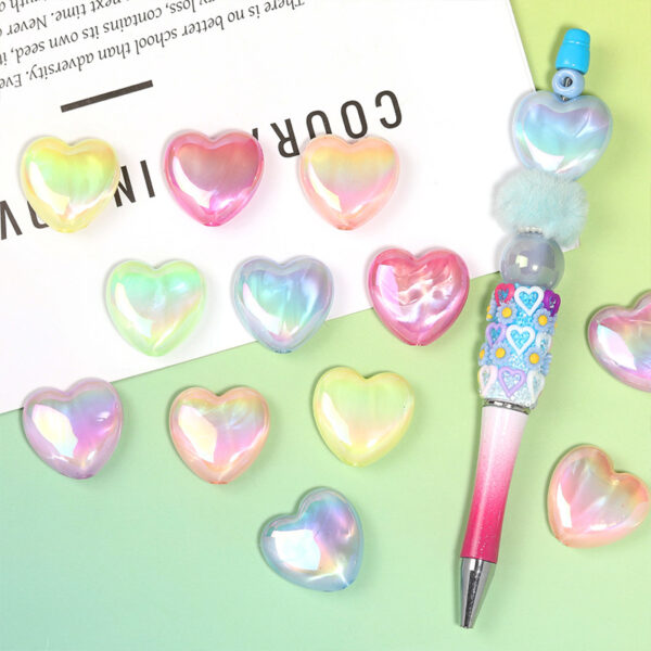 Wholesale New heart-shaped, colorful, open-hole beaded acrylic beads for DIY mobile phone chains, keychains, and jewelry accessories.