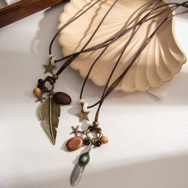 Wholesale Zen Ethnic Style Long Star Beaded Feather Necklace Retro Bohemian Style All-match Woolen Chain for Women