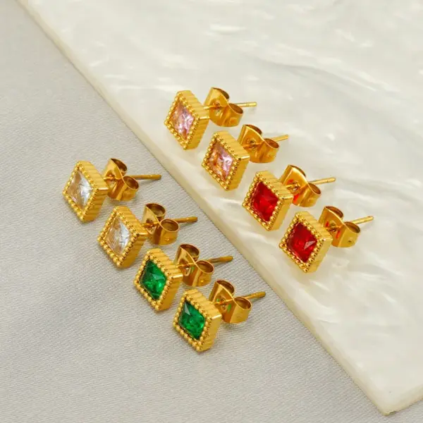 Wholesale PVD Coated 18K Gold Plated Heart Shape 304 Stainless Steel Glam Retro Waterproof Non Tarnish Drop Earrings