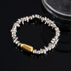 12 white k oval (bracelet) 0611