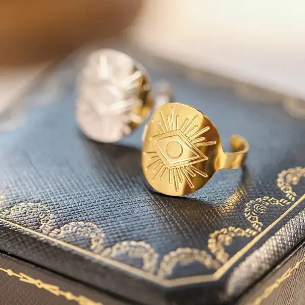 Wholesale PVD Coated 18K Gold Real Gold Plated 304 Stainless Steel Retro Waterproof Non Tarnish