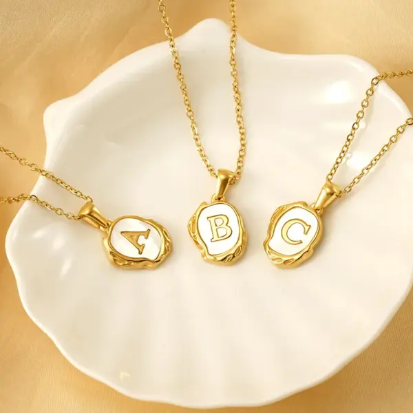 Wholesale Jewelry IG Style Letter Titanium Steel Shell 18K Gold Plated Inlay Pendant Necklace