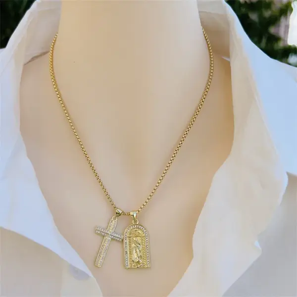 Wholesale Copper 18K Gold Plated Inlay Portrait Cross Zircon Pendant Necklace