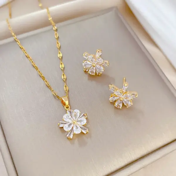 Wholesale Golden Plated 304 Stainless Steel Electroplating Zircon Flower Sweet Earrings Necklace For Women'S