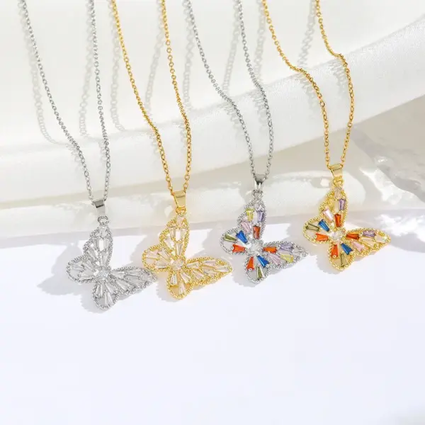 Wholesale Water Plating Vacuum Plating 18K Gold Plated Geometric Letter Flower Titanium Steel Modern Style Sweet Classic Style Titanium Steel Pendant Necklace