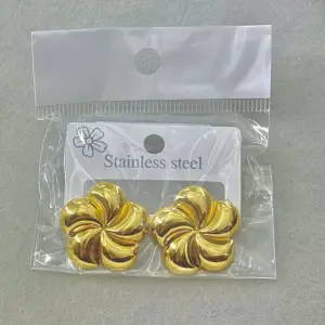 Gold / Average Size / F1-13