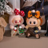 Wholesale keychains, first, second, and third generation and Christmas doll clothes, overalls, and replacement outfits.