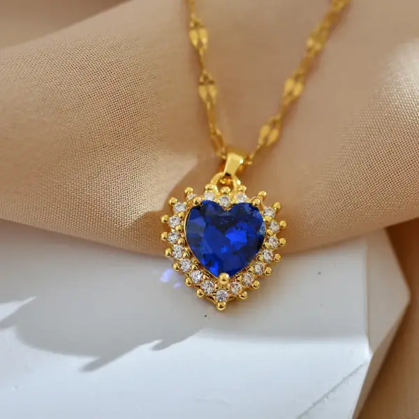 Wholesale Copper Heart Shape Electroplating Zircon Copper Plated IG Style Simple Style Shiny Waterproof Non Tarnish Plating Inlay Pendant Necklace